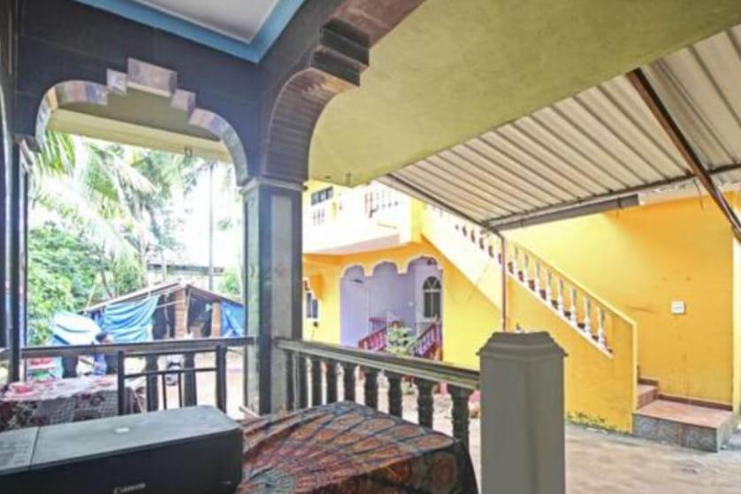 Radhabai Hotel Arambol Exteriör bild